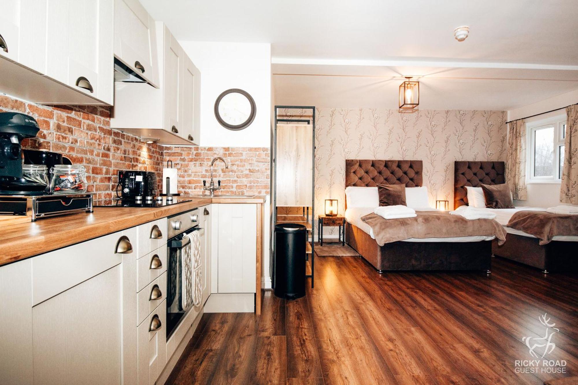 Ricky Road Guest House - Premium Watford  Kültér fotó